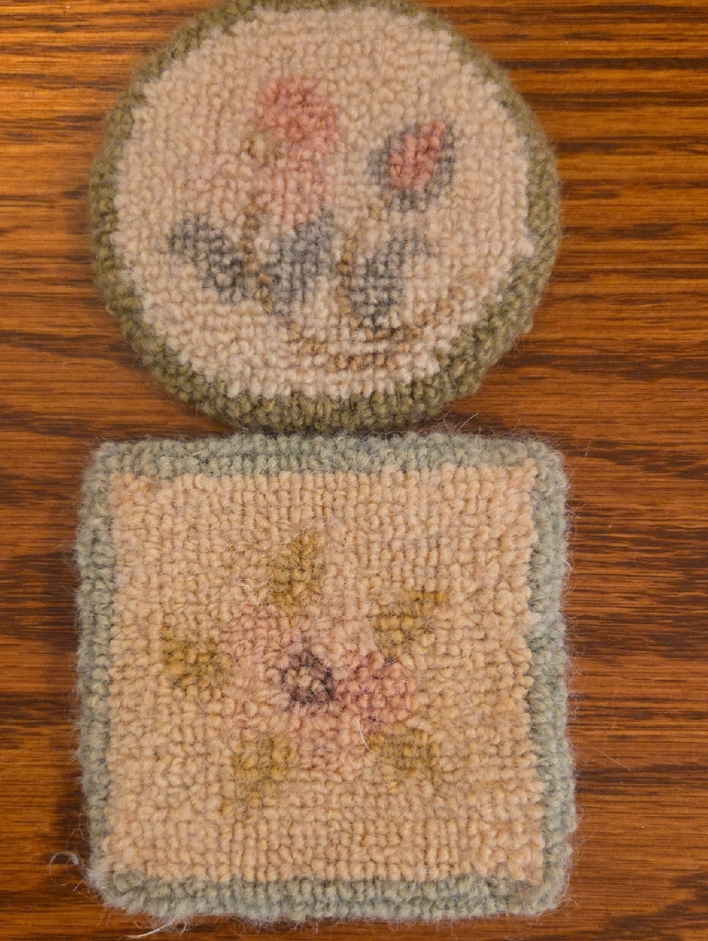 Hand Crafted Beige Floral Hooked Coasters Set